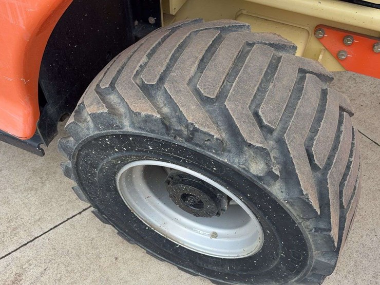 2014-jlg-4394rt-image-5