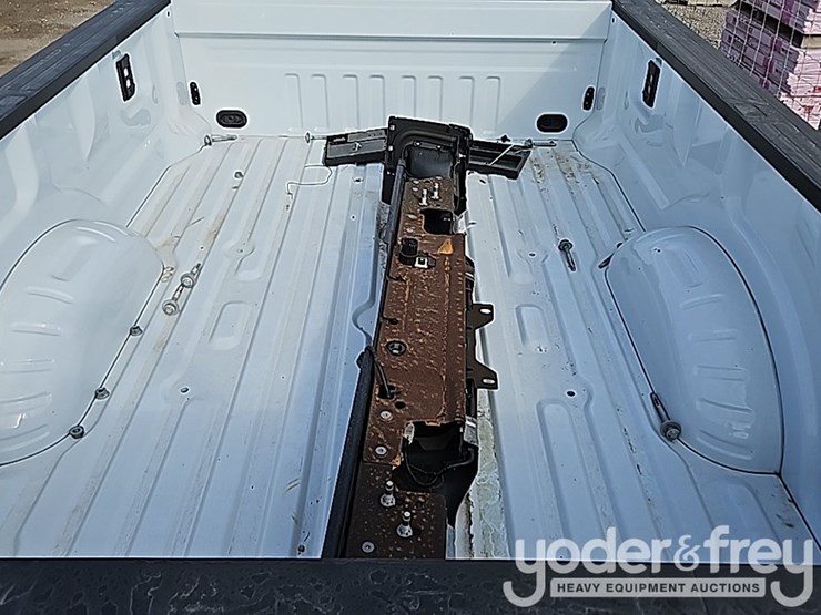 2024-ford-f350-image-17