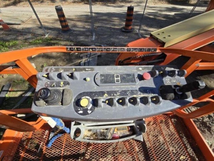 2007-jlg-600aj-image-26