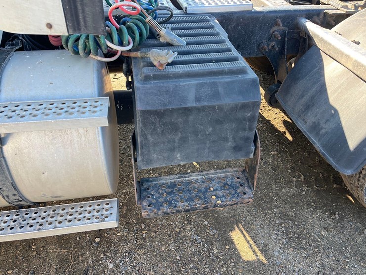 2005-international-9200i-image-19