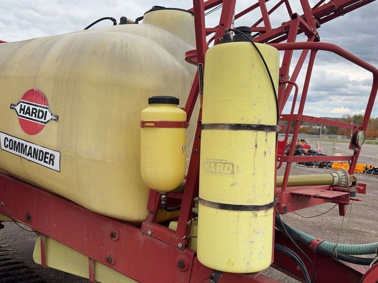hardi-command-sprayer-image-18