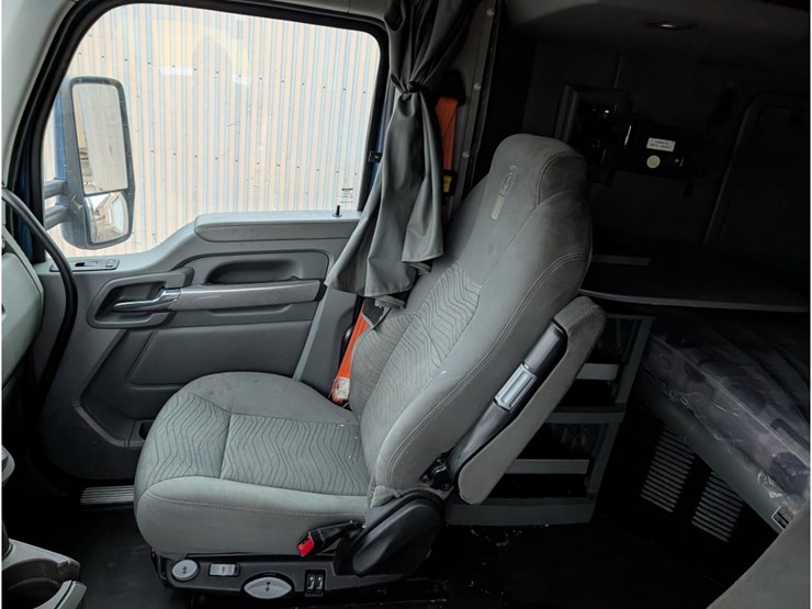 2019-kenworth-t680-image-20