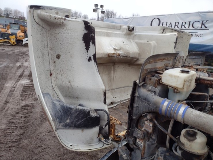 peterbilt-337-image-21