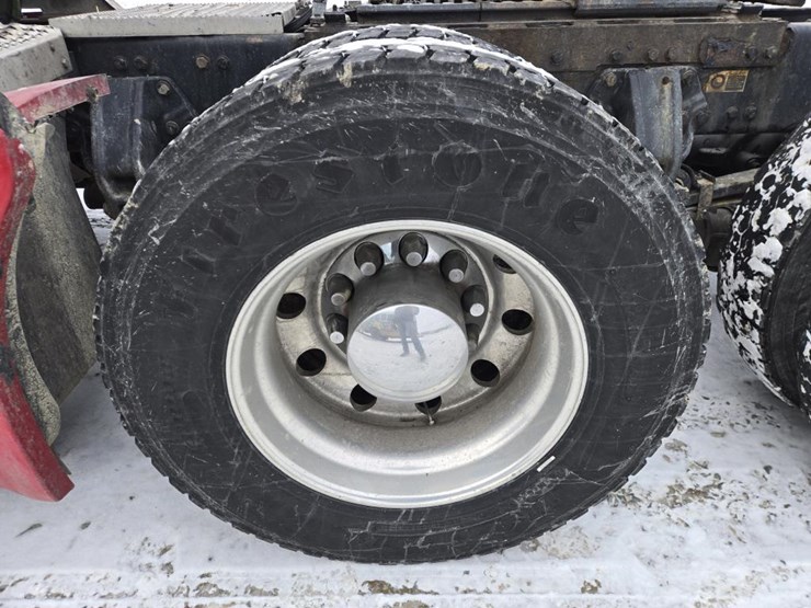 2017-peterbilt-579-image-92