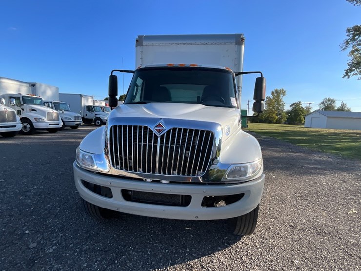 international-durastar-4300-image-5