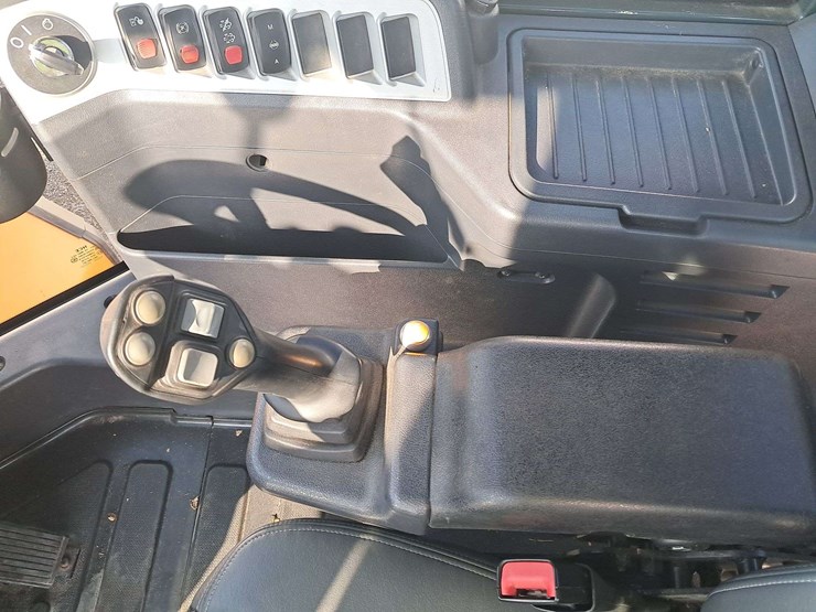 2018-hyundai-hl965-image-28