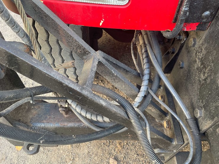 international-4900-image-58