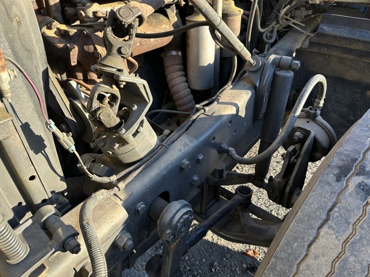 1996-mack-rd688s-image-32