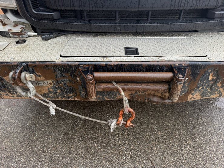 2011-ford-f550-image-10