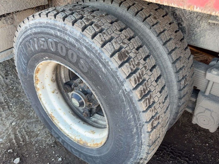 1993-international-4900-image-5