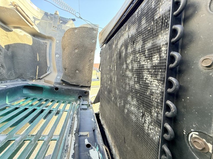 international-4700-image-55