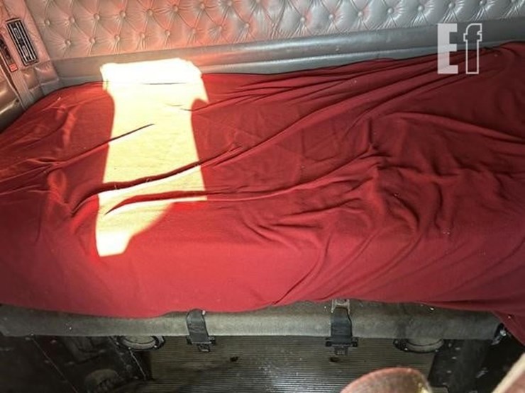 2006-kenworth-t600-image-17