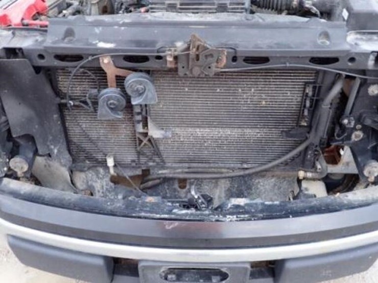 2014-ford-f150-xl-image-21