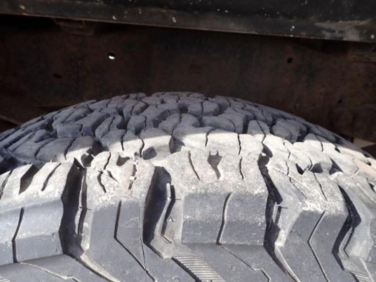 2012-ford-f250-xl-image-54