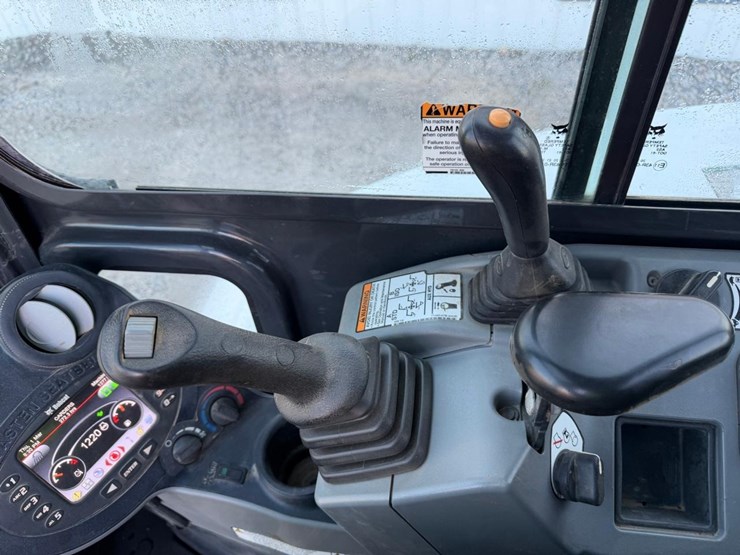 2020-bobcat-e50-image-28