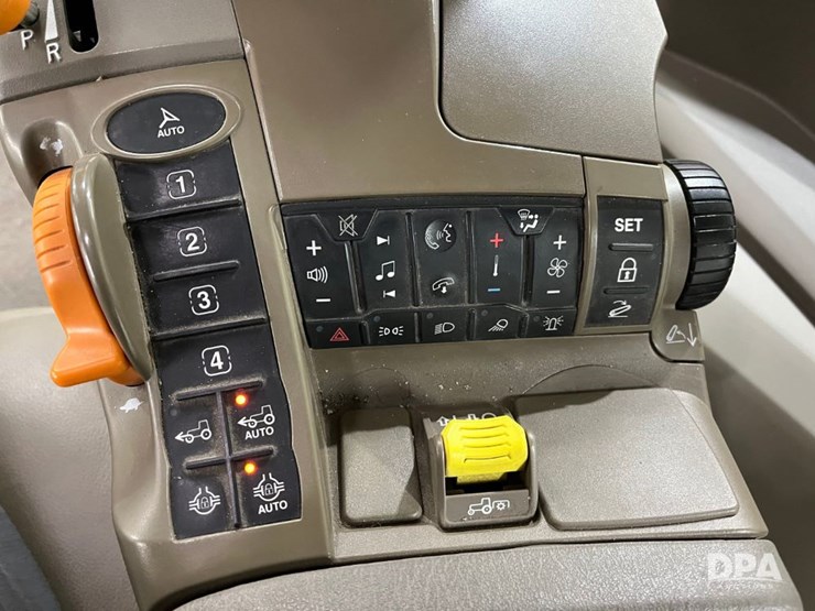 john-deere-8r-340-image-53