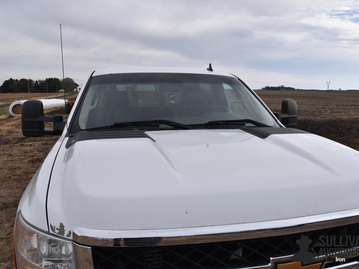 chevrolet-silverado-2500-image-17