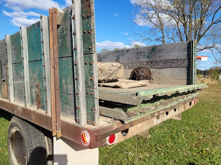 1953-gmc-354-24-round-top-cab-single-axle-grain-truck--needs-axle-shaft-image-23