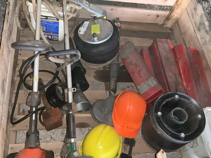 #554-•-trucker-safety-supplies-and-tools-image-3