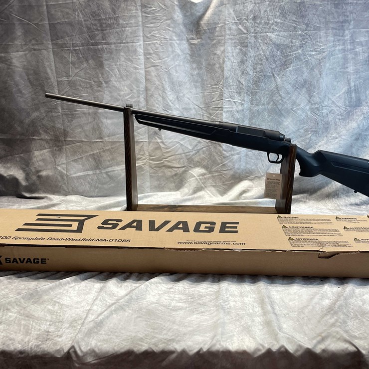 #2363 • Savage Arms Axis 6.5 Creedmoor Bolt action Rifle , SN: P579876