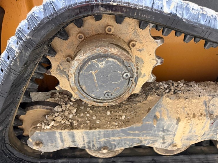 2022-case-tv450b-image-19