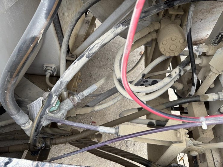 john-deere-12-image-52