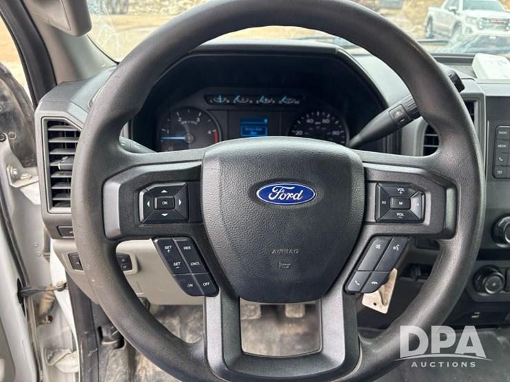 ford-f550-xl-image-75