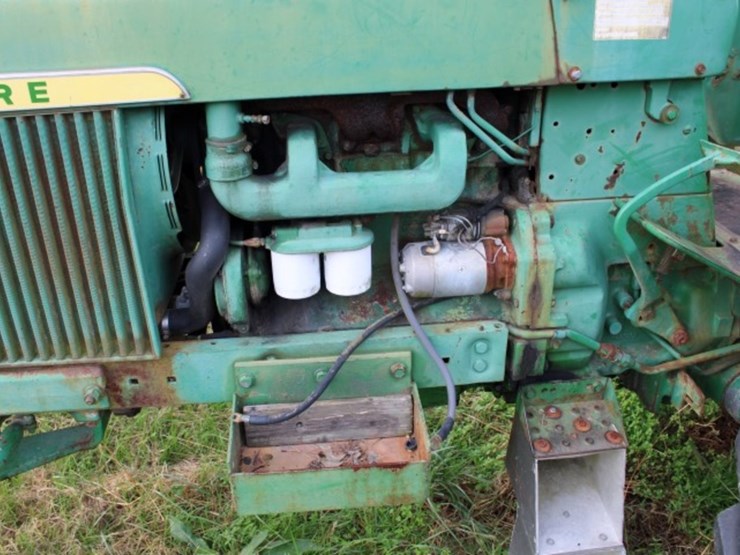 john-deere-3020-image-4