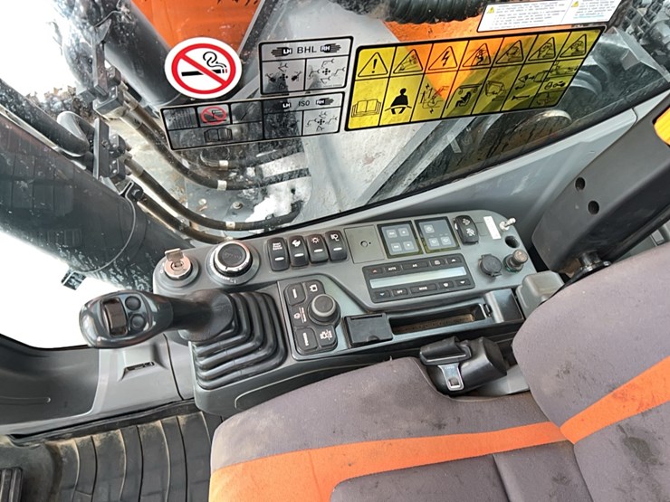 2022-doosan-dx300-lc-5-image-11