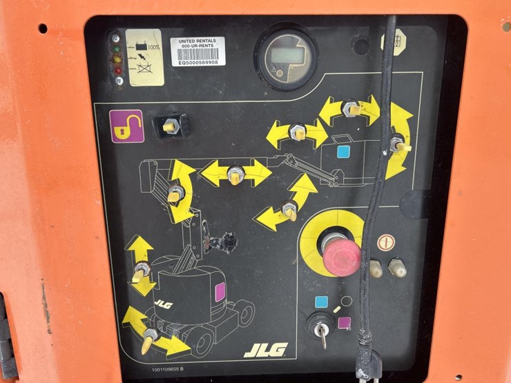 jlg-e300ajp-image-22