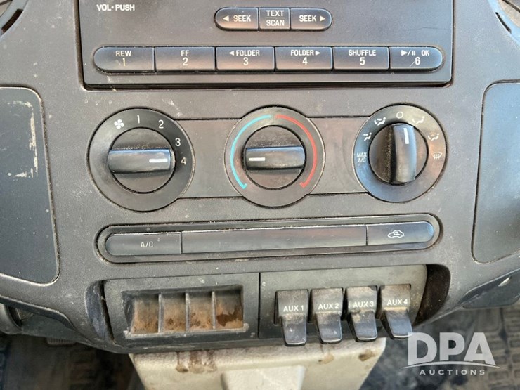 ford-f550-xl-image-48