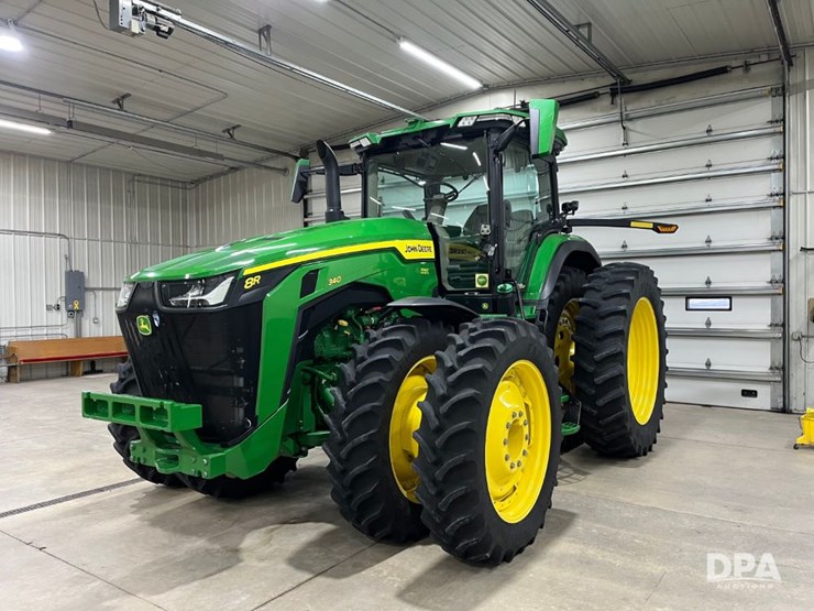 john-deere-8r-340-image-1