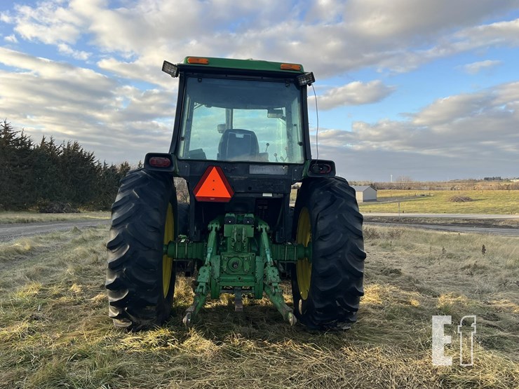 john-deere-3155-image-4