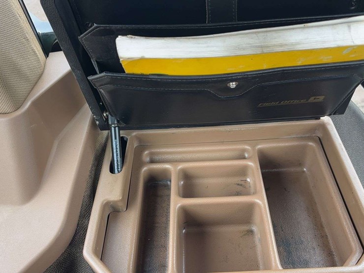 2003-john-deere-8120-image-46