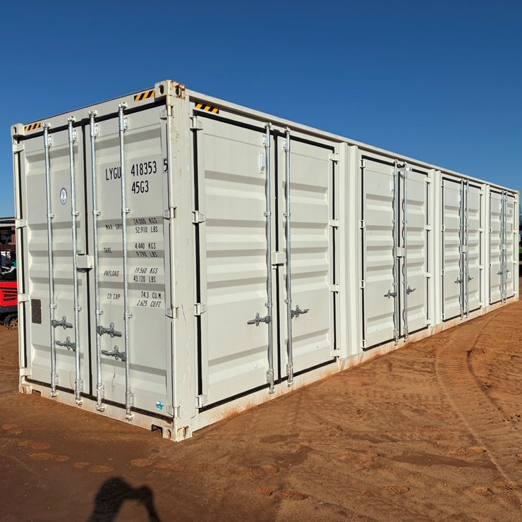 #T8279 • Cfg 40FT Container