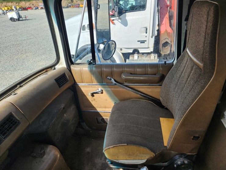 ford-ln8000-image-51