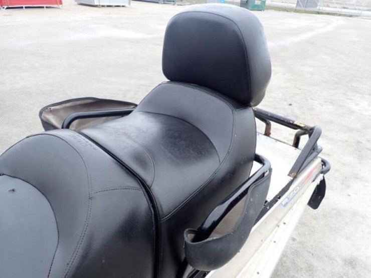 caterpillar-570-image-26