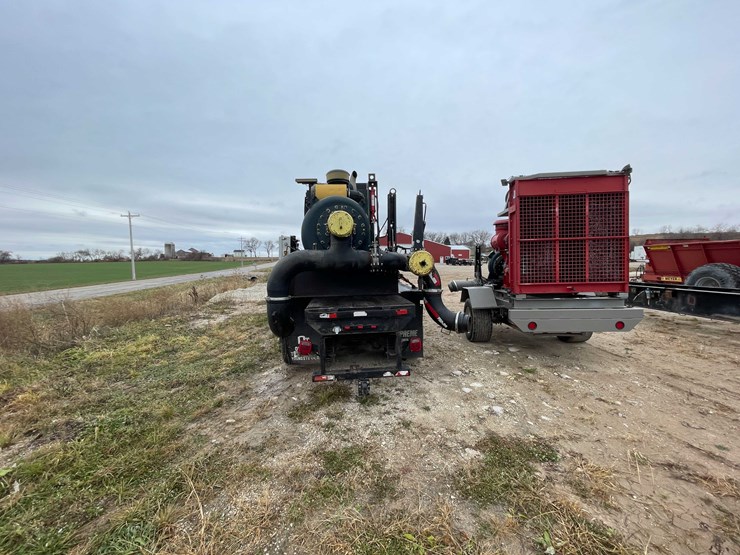 international-4900-image-5