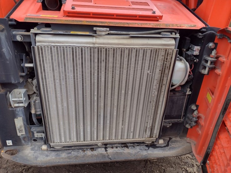 kubota-svl65-2-image-35