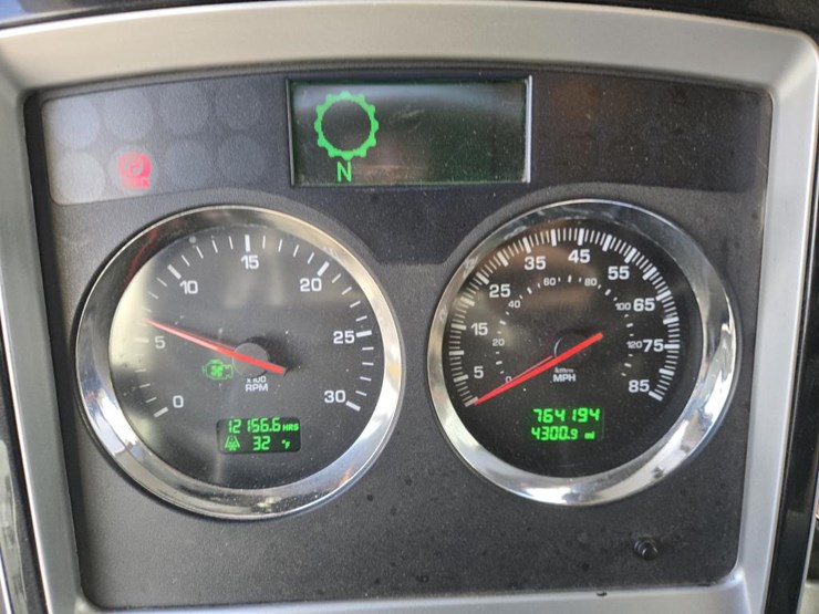 2013-kenworth-t660-image-58