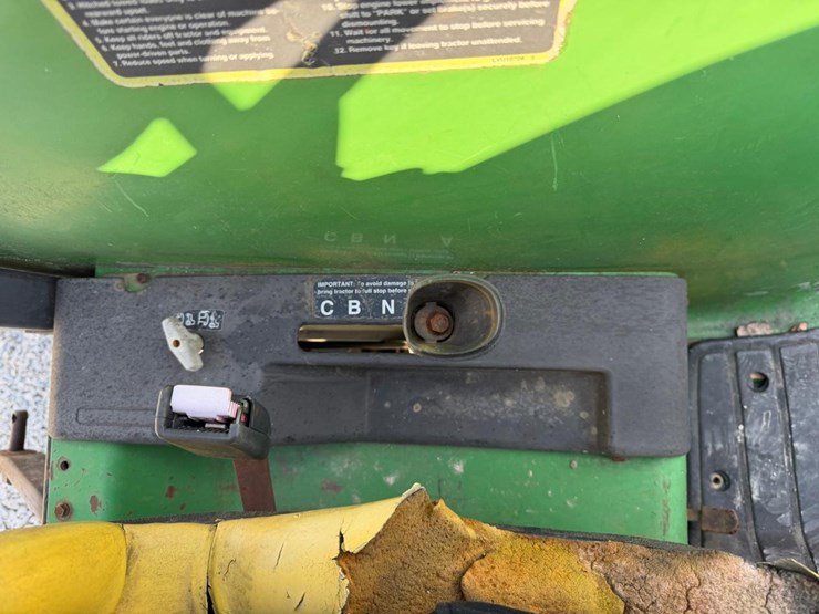 john-deere-4700-image-23
