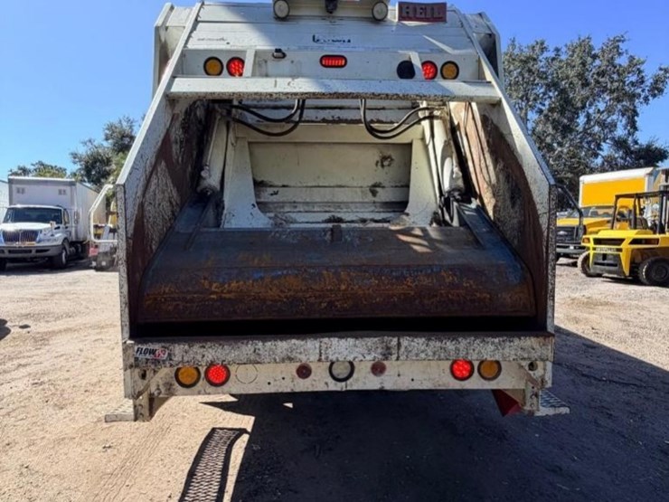 2015-mack-leu613-image-6