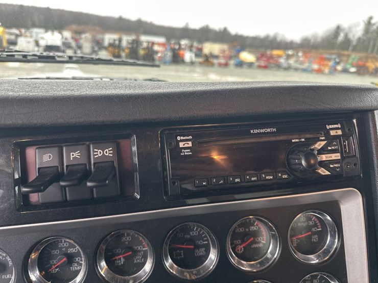 kenworth-w900-image-36