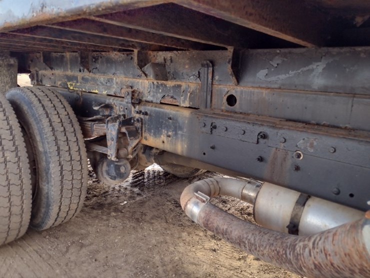 freightliner-fl70-image-34