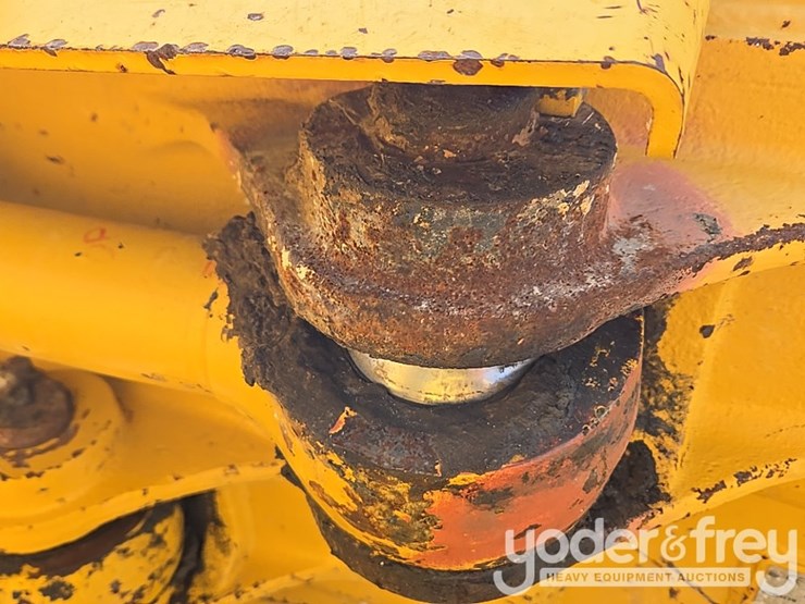 2018-komatsu-d61pxi-24-image-48