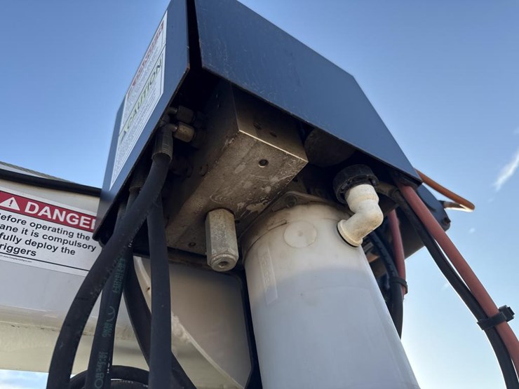 2006-ford-f550-image-31