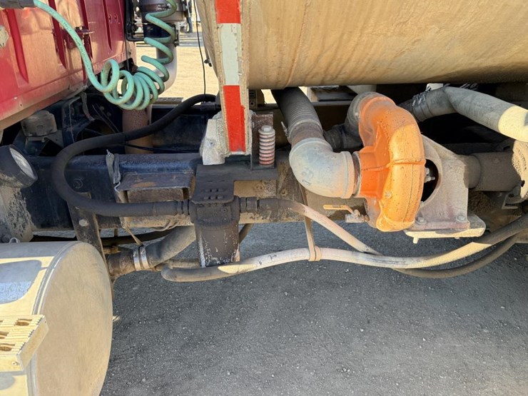 ford-ltl9000-image-14