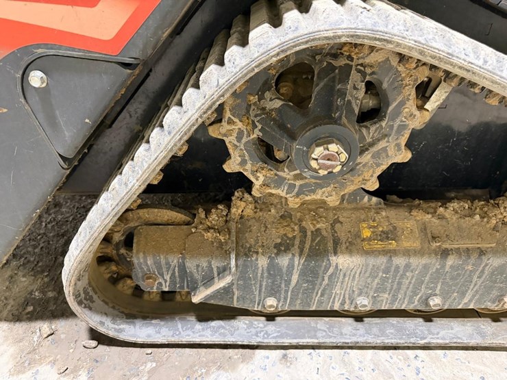 2023-kubota-scl1000-image-19