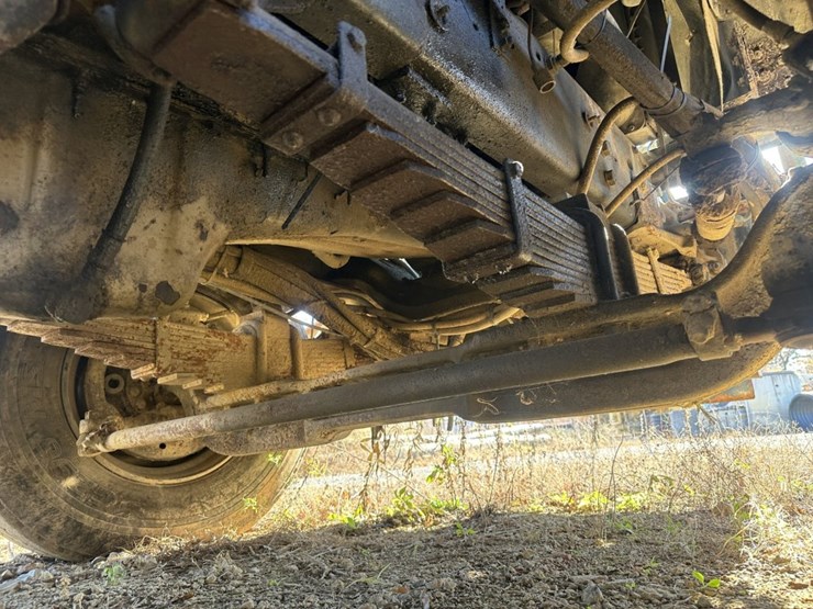 1990-ford-l9000-image-54