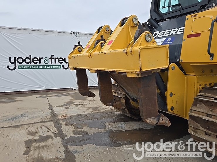 2019-deere-850l-lgp-image-32